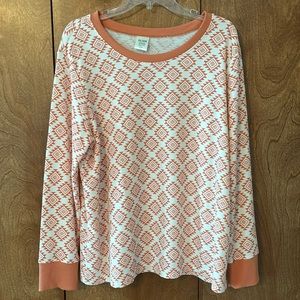 XL nwot top.  Comfortable and lightweight